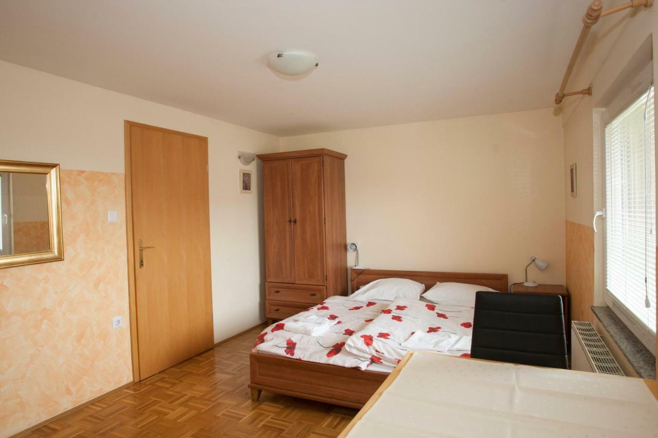 Guest House Celan Spodnja Hajdina Екстер'єр фото