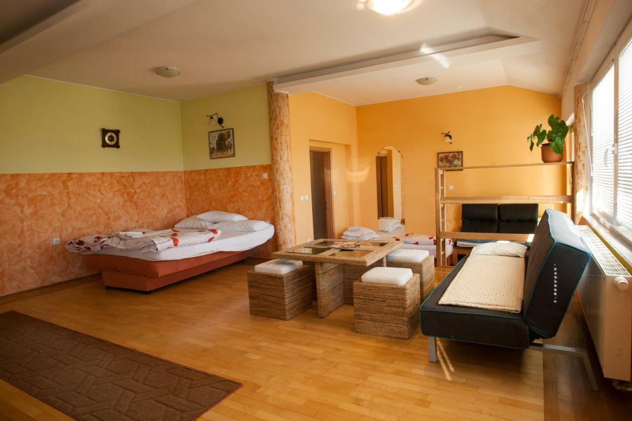 Guest House Celan Spodnja Hajdina Екстер'єр фото
